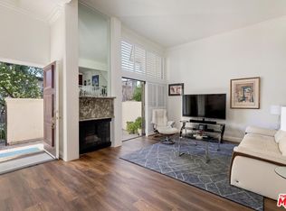 6263 1/2 Randi Ave, Los Angeles, CA 91367