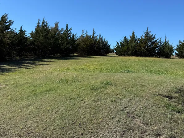 741 E Granite Rd, Phillipsburg, KS 67661