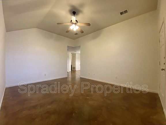 2nd image of 5702A Luxor Dr