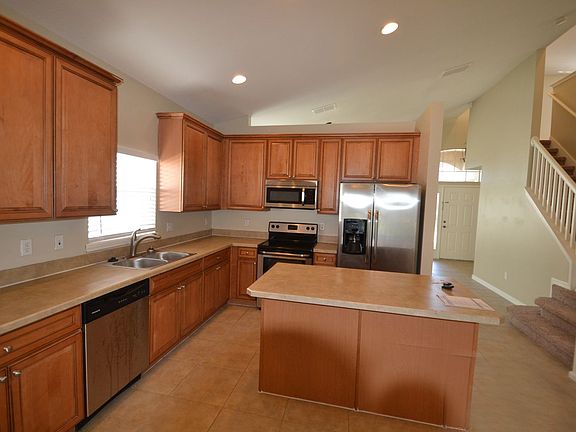 3rd image of 2167 Continental St