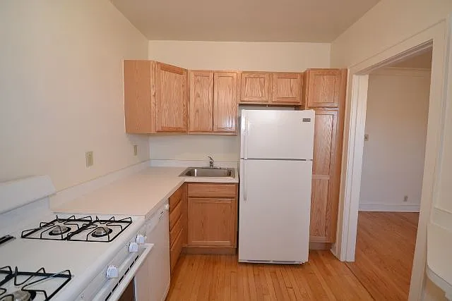 Building Photo - 4303 N Francisco Ave #4