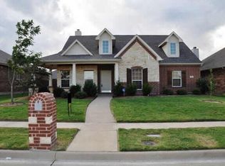 205 Timbershade Dr, Red Oak, TX 75154