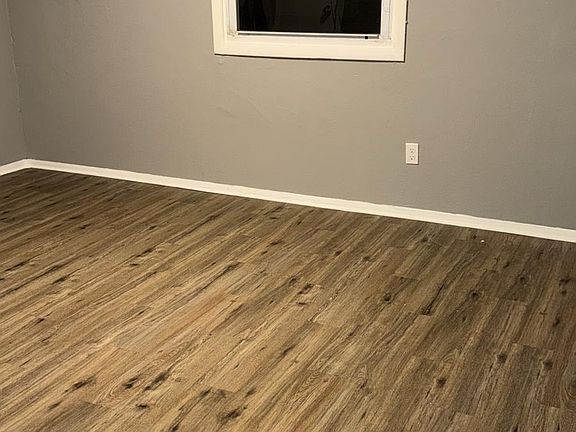 4th image of 1800 E 42nd St #1808