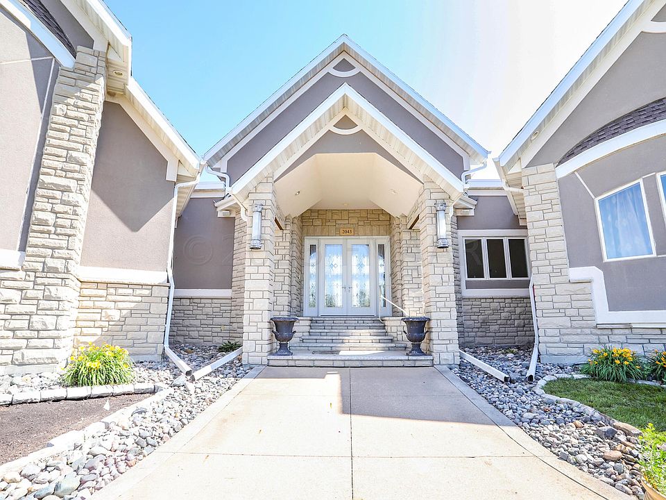 2043 Rose Creek Blvd S, Fargo, ND 58104 Zillow