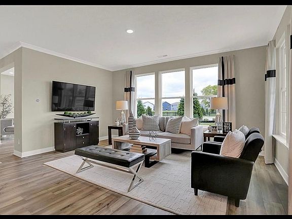 3rd image of 15044 Stonneger St