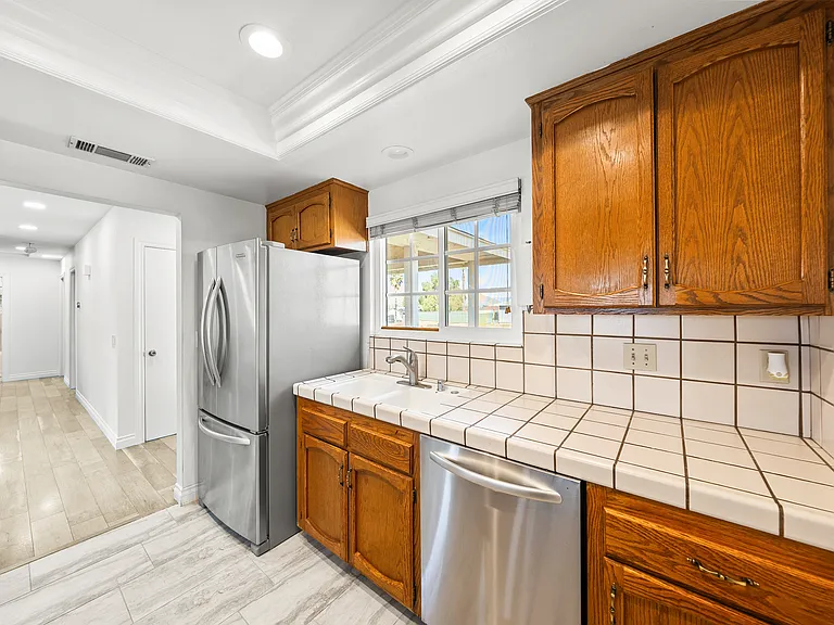 21699 Banner St — Photo 13