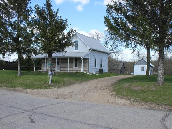 12251 182nd Ave, Maquoketa, IA 52060