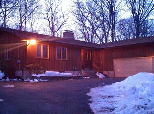 15 Booth Ter, Hamden, CT 06518