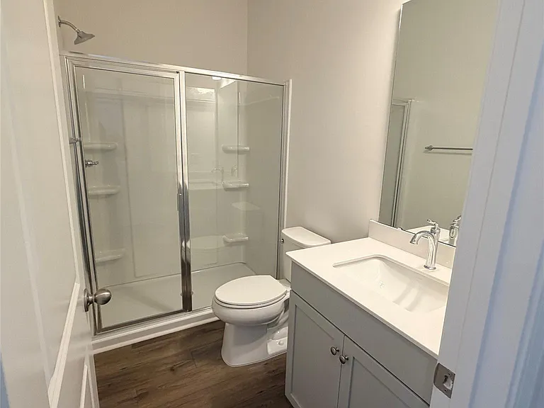 15351 Ballancroft Pkwy — Photo 16