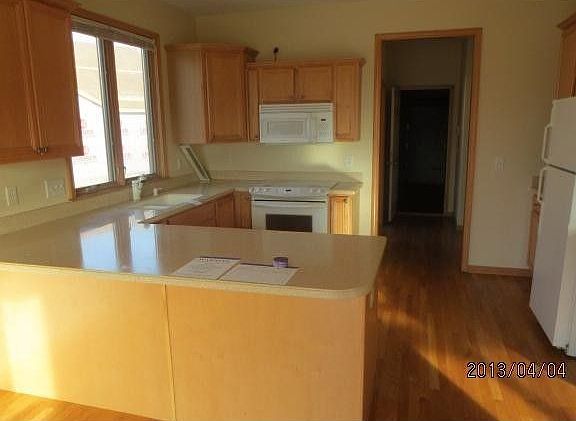 5th image of 15853 Corner Brook Ct