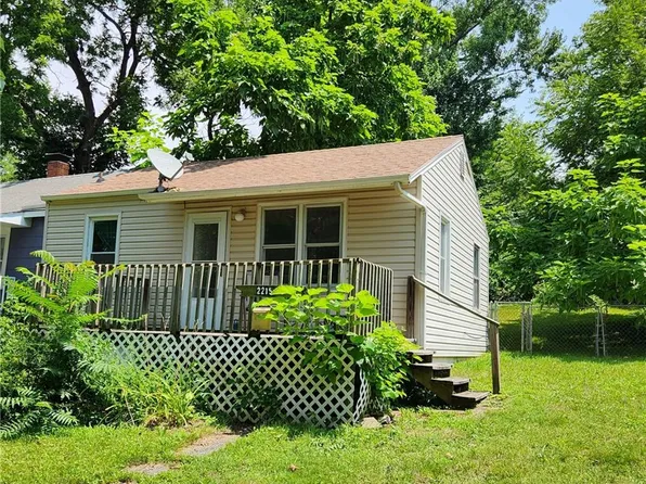 2215 S Home Ave, Independence, MO 64052
