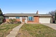 W Greenwood Pl-S2611-001.jpg