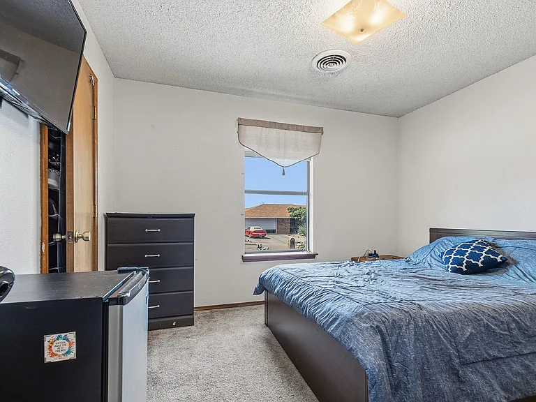 3027 Los Robles — Photo 13