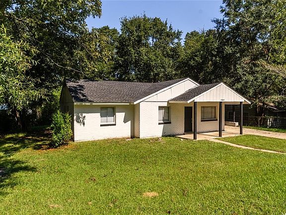 2nd image of 4060 Cresthaven Rd
