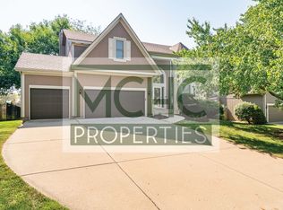 5909 W 153rd Ter, Overland Park, KS 66223