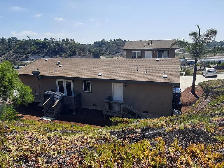 567 Hoover St — Photo 9