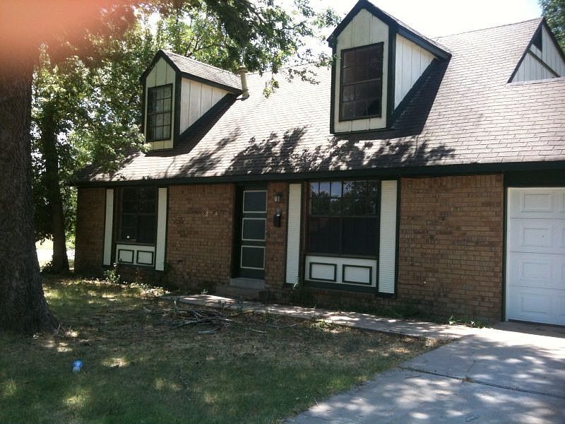 1st image of 1204 N Detroit Ave