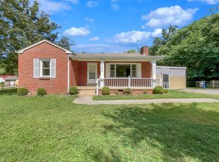 208 Greenview Dr, Columbia, TN 38401
