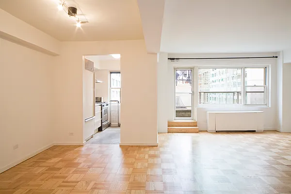 Sold by Pergolotti Realty | media 9