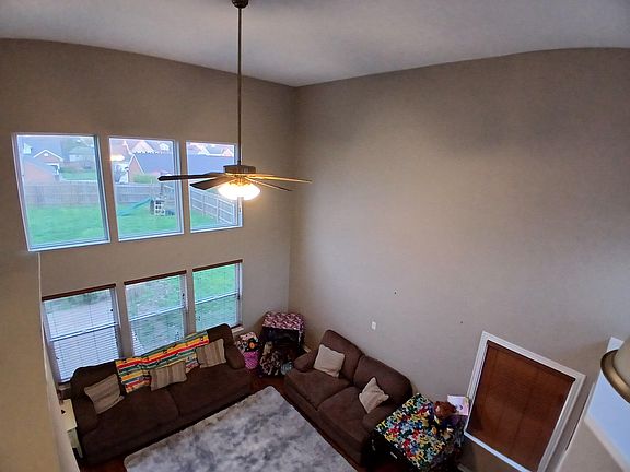 3rd image of 7425 Cumberland Cir