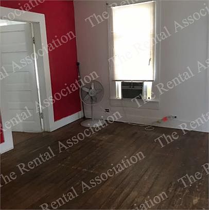 5th image of 214 S Bonner St