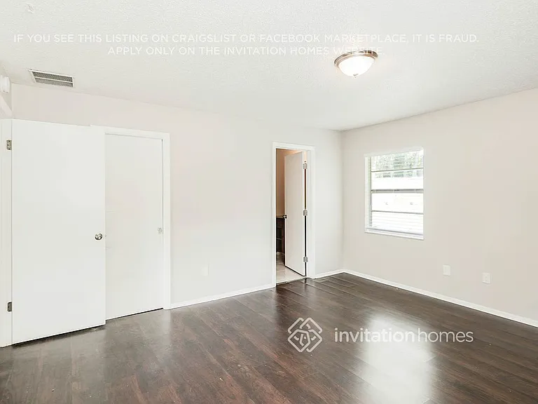 1304 Village Ct — Photo 20