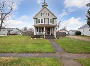 426 Root Rd, Lorain, OH 44052