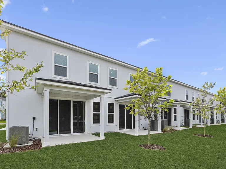 Casa Solara Townhomes — Photo 16