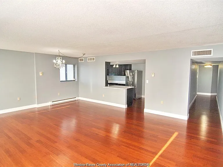380 Pelissier St #904 — Photo 19