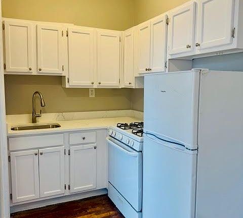 3rd image of 45 Broadway #24