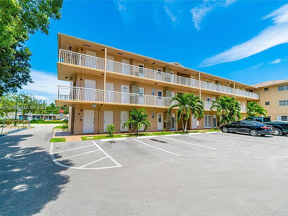 2nd image of 5800 Margate Blvd APT 812-8