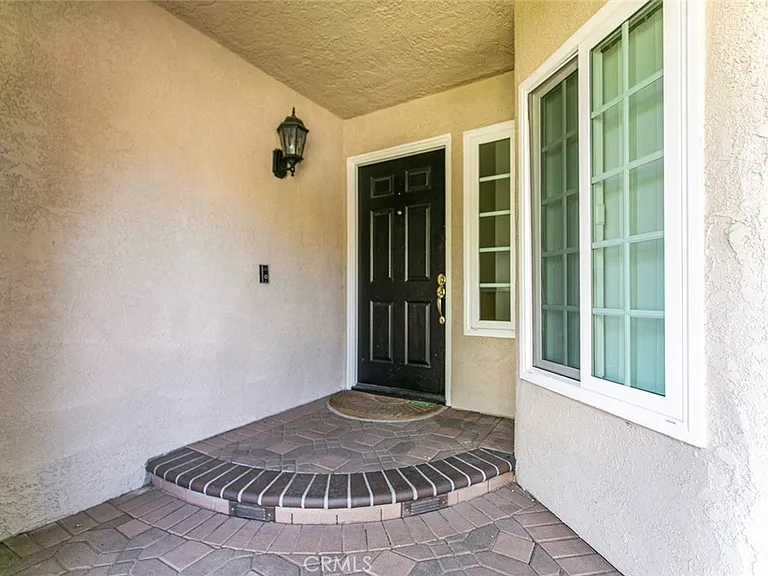 10928 Meseta Ave — Photo 3