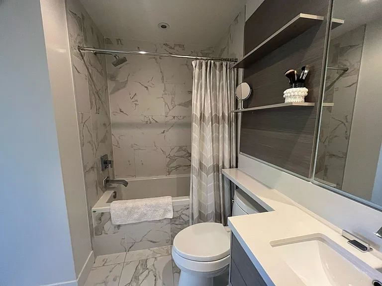 1628 W 4th Ave #409 — Photo 8
