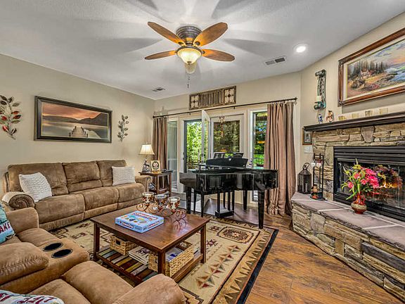 5th image of 18 Bradford Pl Unit 512