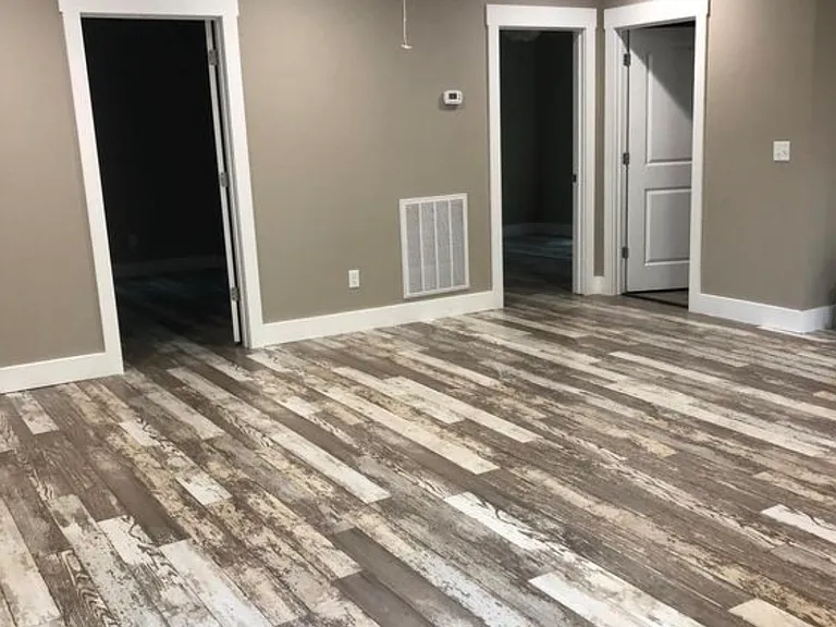 7032 Maplewood Ln — Photo 3