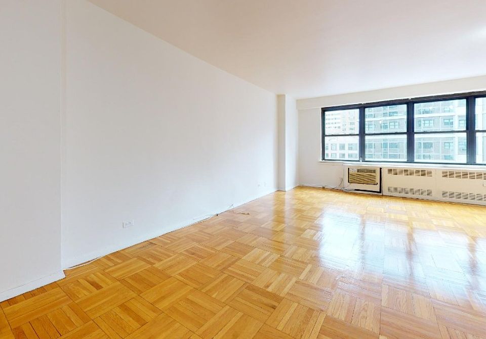1st image of 399 E 72nd St APT 8C