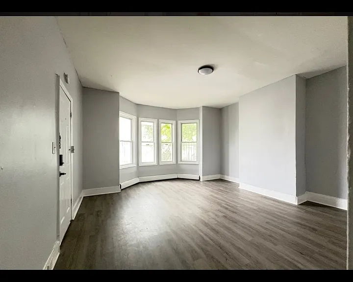 49 N 14th St #2A — Photo 3