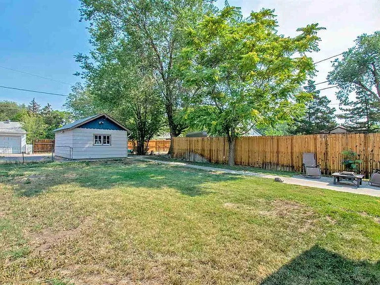 1444 Grand Ave — Photo 20