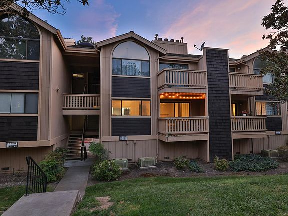 4th image of 16933 Sorrel Way