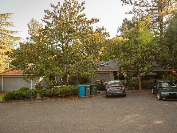 3rd image of 3165 Wagner Place