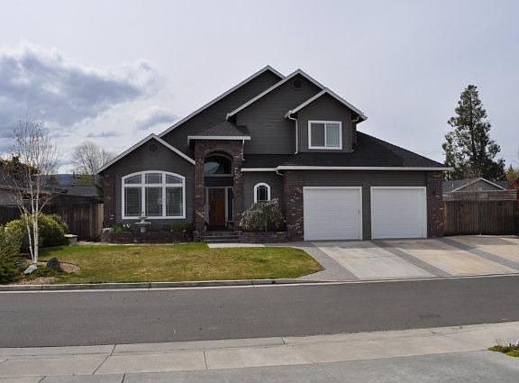 2nd image of 1049 Kensington Ct