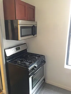 Rented by Bohemia Realty Group | media 26