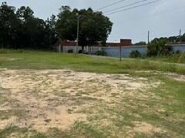 114 Elm St, Tifton, GA 31794