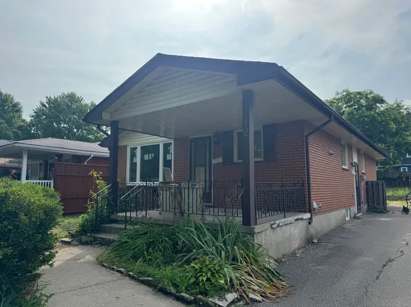 12 Arrowhead Pl, Kitchener, ON N2P 1C3