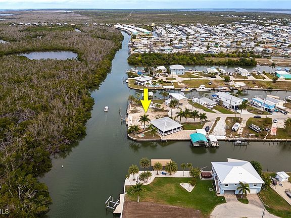 5th image of 3977 Coconut Dr
