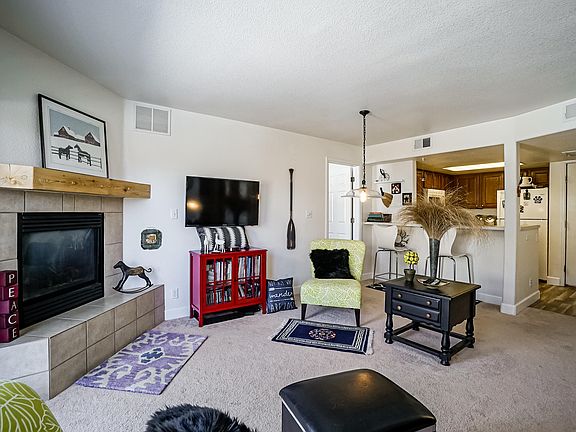 4th image of 40 Fox Dr APT 101