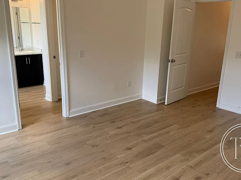 500 Thorp Cir — Photo 9