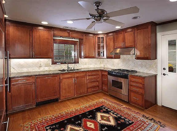 4th image of 7324 Crownrich Ln