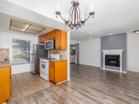14950 Burbank Blvd, Van Nuys, CA