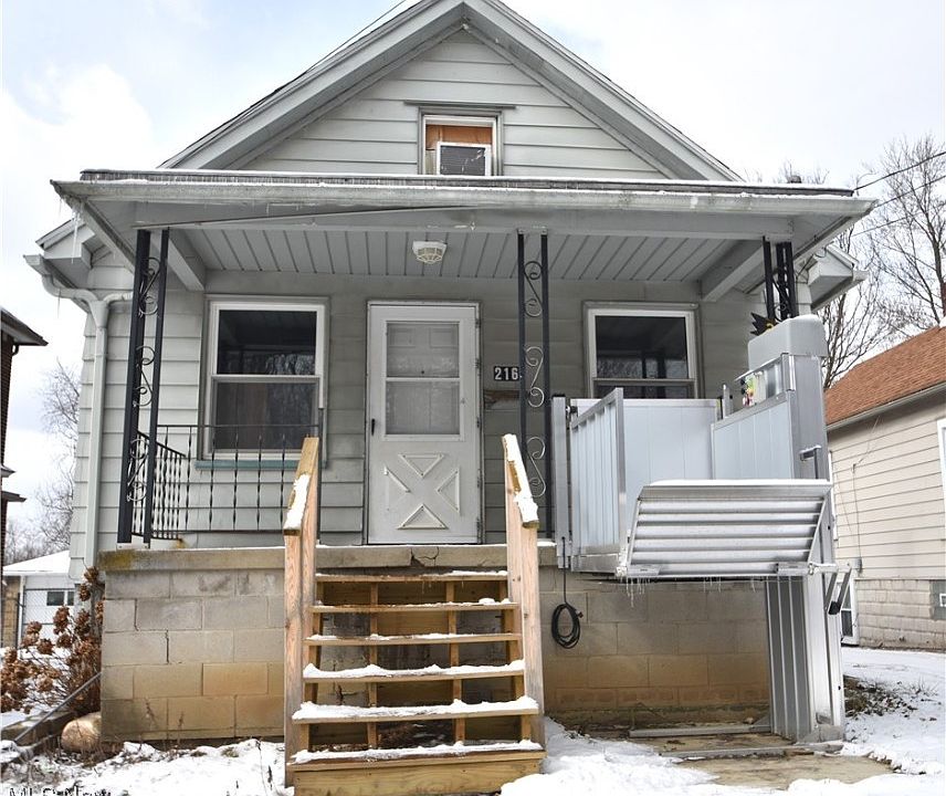 1st image of 216 6th St